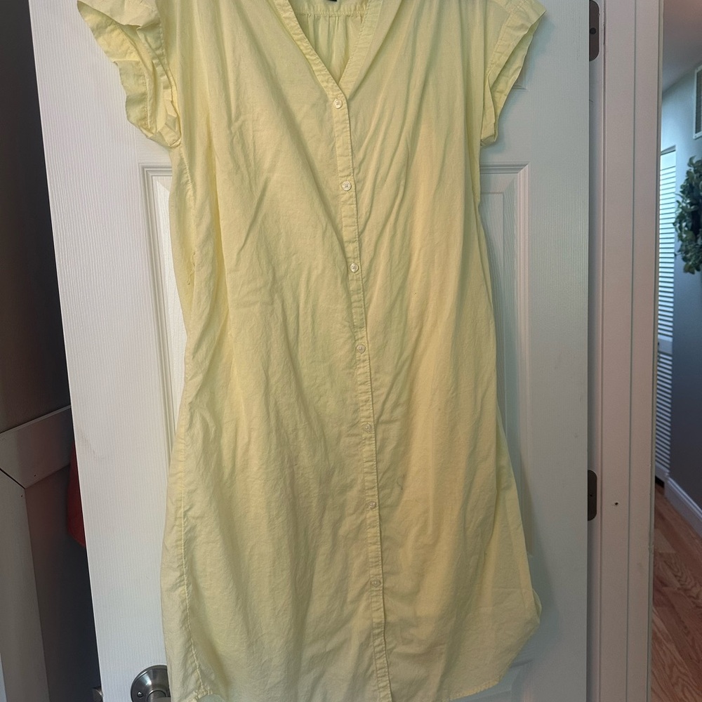 GAP Butter Yellow Button-Down Shirt